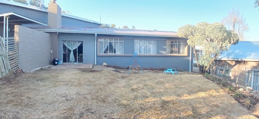 5 Bedroom Property for Sale in Hospitaalheuwel Free State